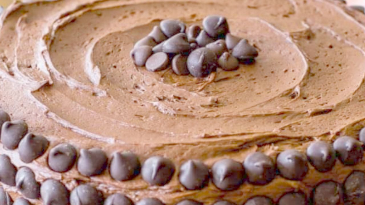 TRIPLE CHOCOLATE CAKE Viral Recipes